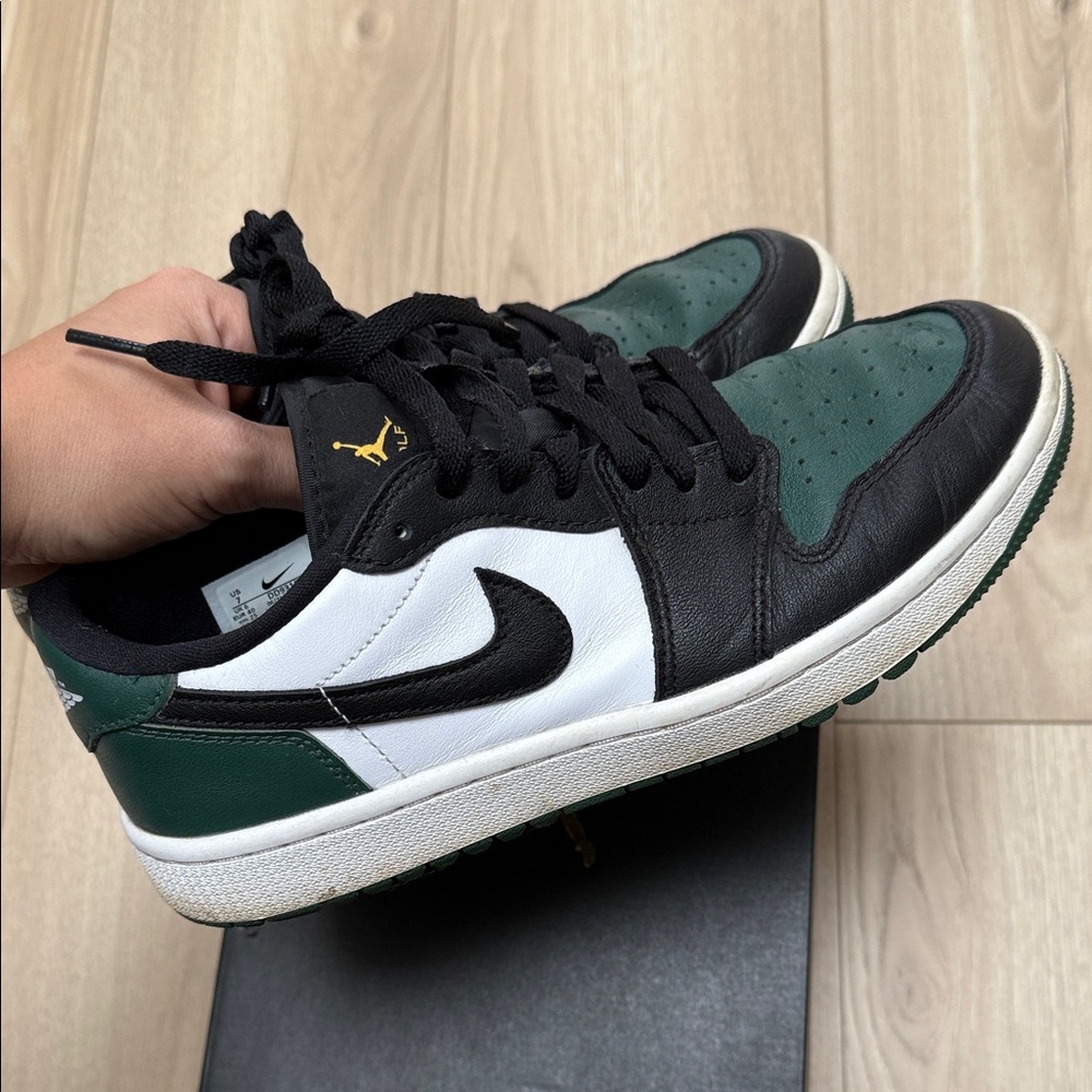 Nike Jordan 1 low g golf shoes green size 7M / 8.5W